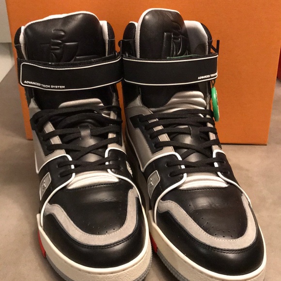 NWB LV Trainer Sneaker Boot High Blk/Gry - Picture 2 of 8